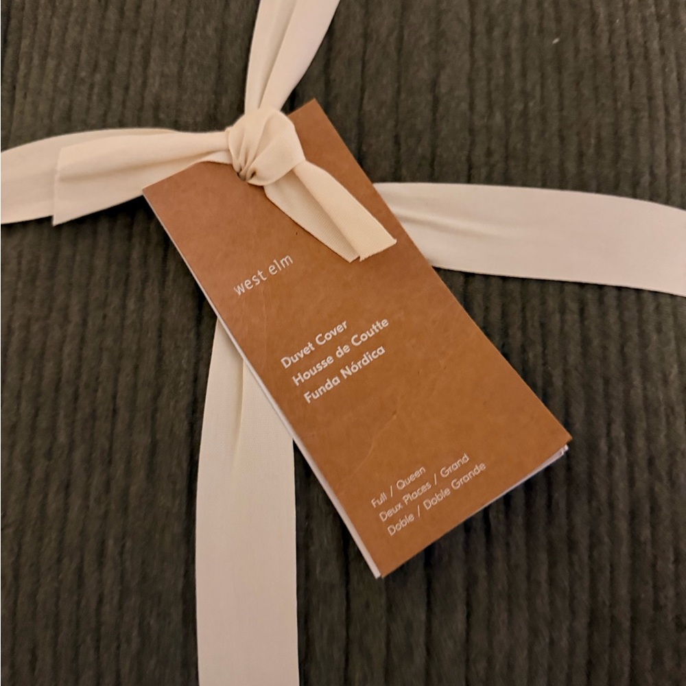 West Elm Ribbed Duvet Cover Full/Queen Olive Green NEW